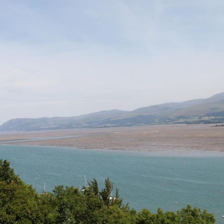 Villa On The Straits Menai Bridge Exterior foto