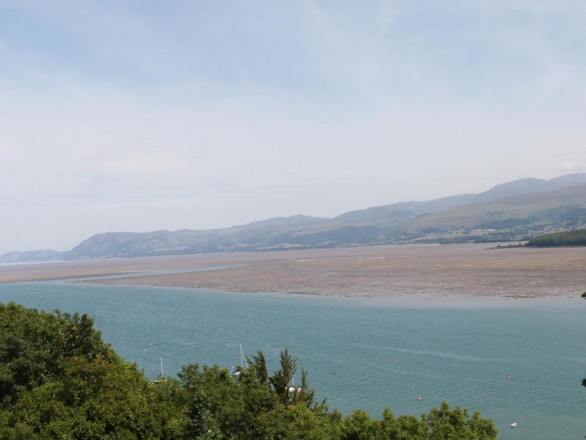Villa On The Straits Menai Bridge Exterior foto
